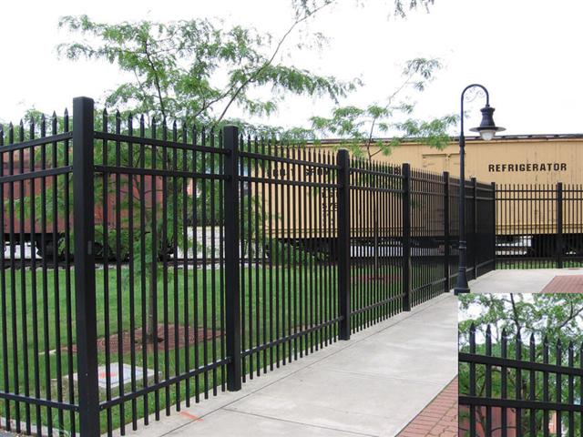 Montage II Classic 3-Rail Fence Panels